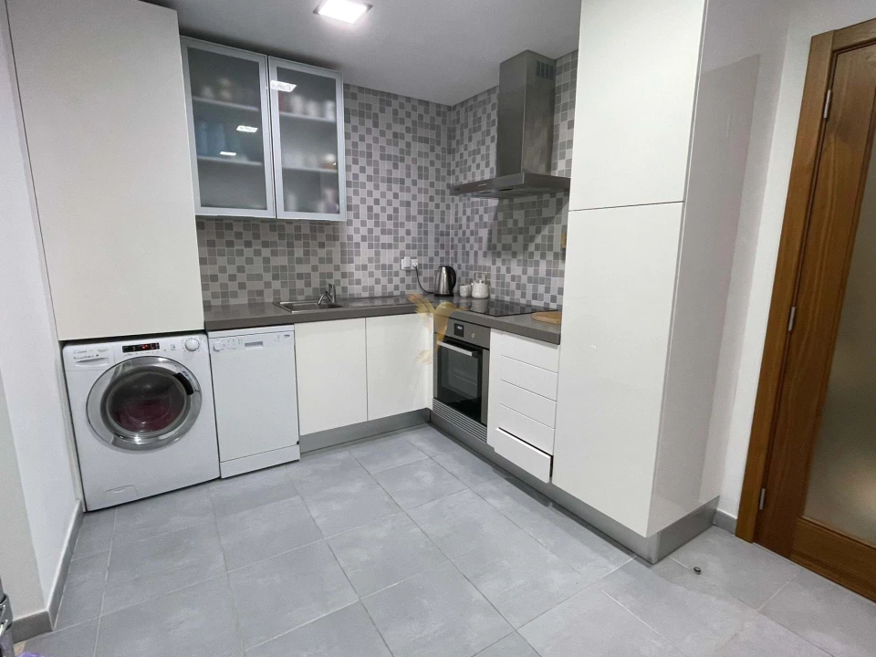 Apartamento T3 para Venda em Portimão Foto 4