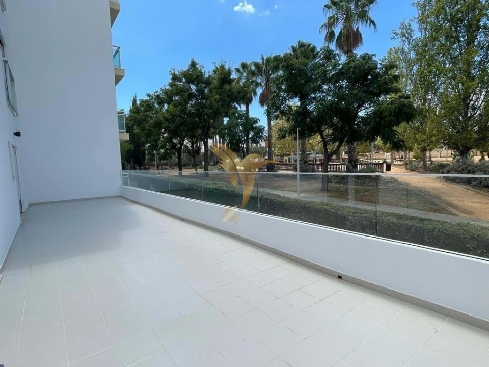 Apartamento T3 para Venda em Portimão Foto 60