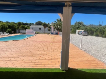 Moradia T6 para Venda em Porches