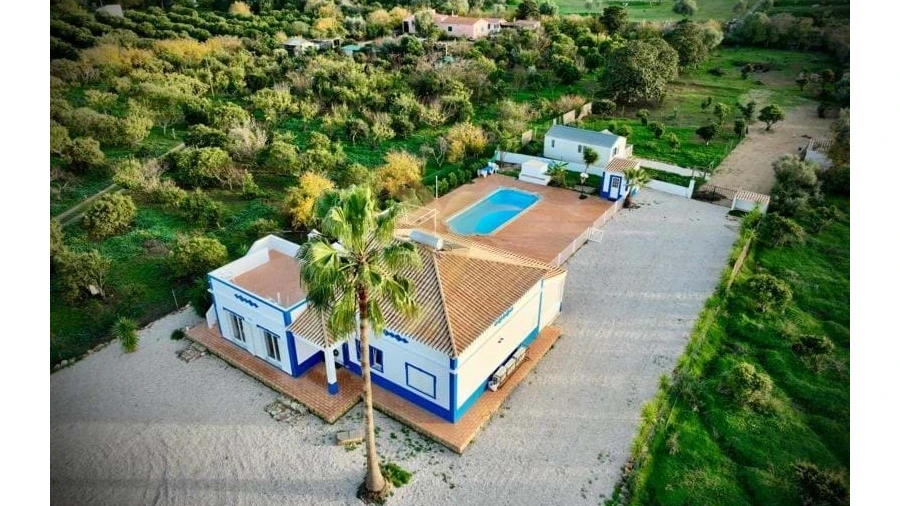 Moradia T6 para Venda em Porches