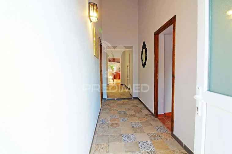 Moradia T4 para Venda em São Bartolomeu de Messines Foto 5