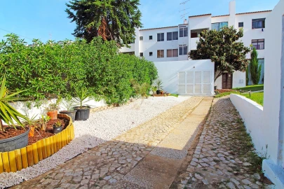 Moradia T4 para Venda em Albufeira e Olhos de Água
