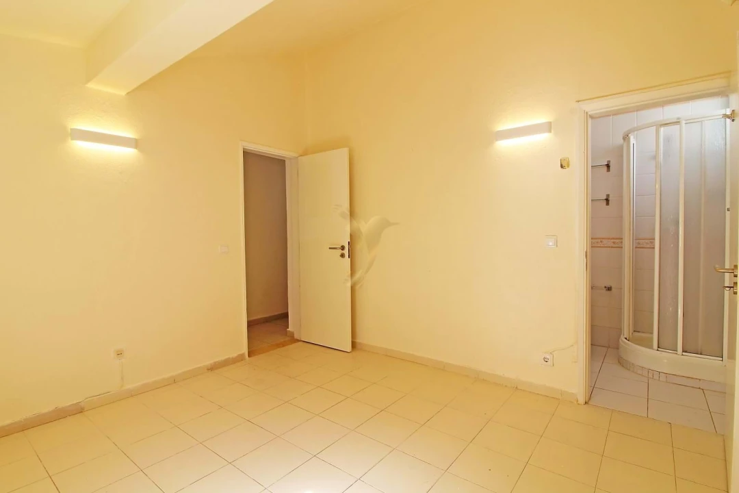 Moradia T4 para Venda em Albufeira e Olhos de Água Foto 19
