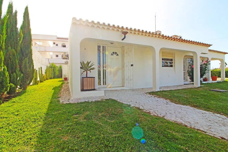 Moradia T4 para Venda em Albufeira e Olhos de Água Foto 22