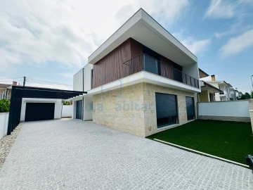 Moradia T4 para Venda em Palmeira