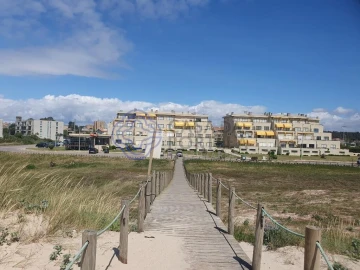 Terreno para Venda em Azurara
