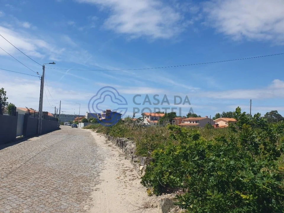Terreno para Venda em Azurara Foto 4