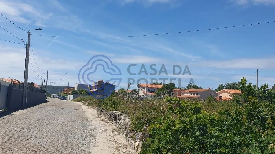 Terreno para Venda em Azurara