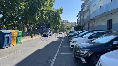 Apartamento T2 para Venda em Agualva e Mira-Sintra