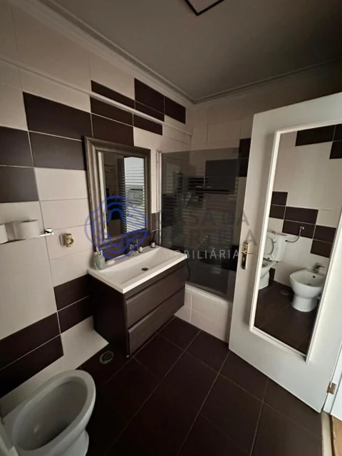 Apartamento T2 para Venda em Agualva e Mira-Sintra
