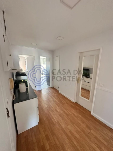 Apartamento T2 para Venda em Agualva e Mira-Sintra