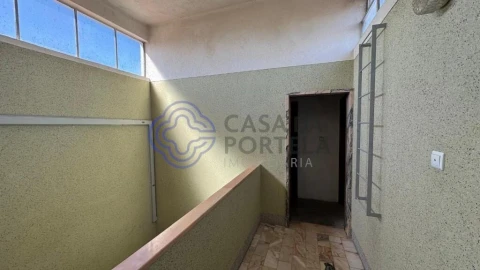 Apartamento T2 para Venda em Agualva e Mira-Sintra