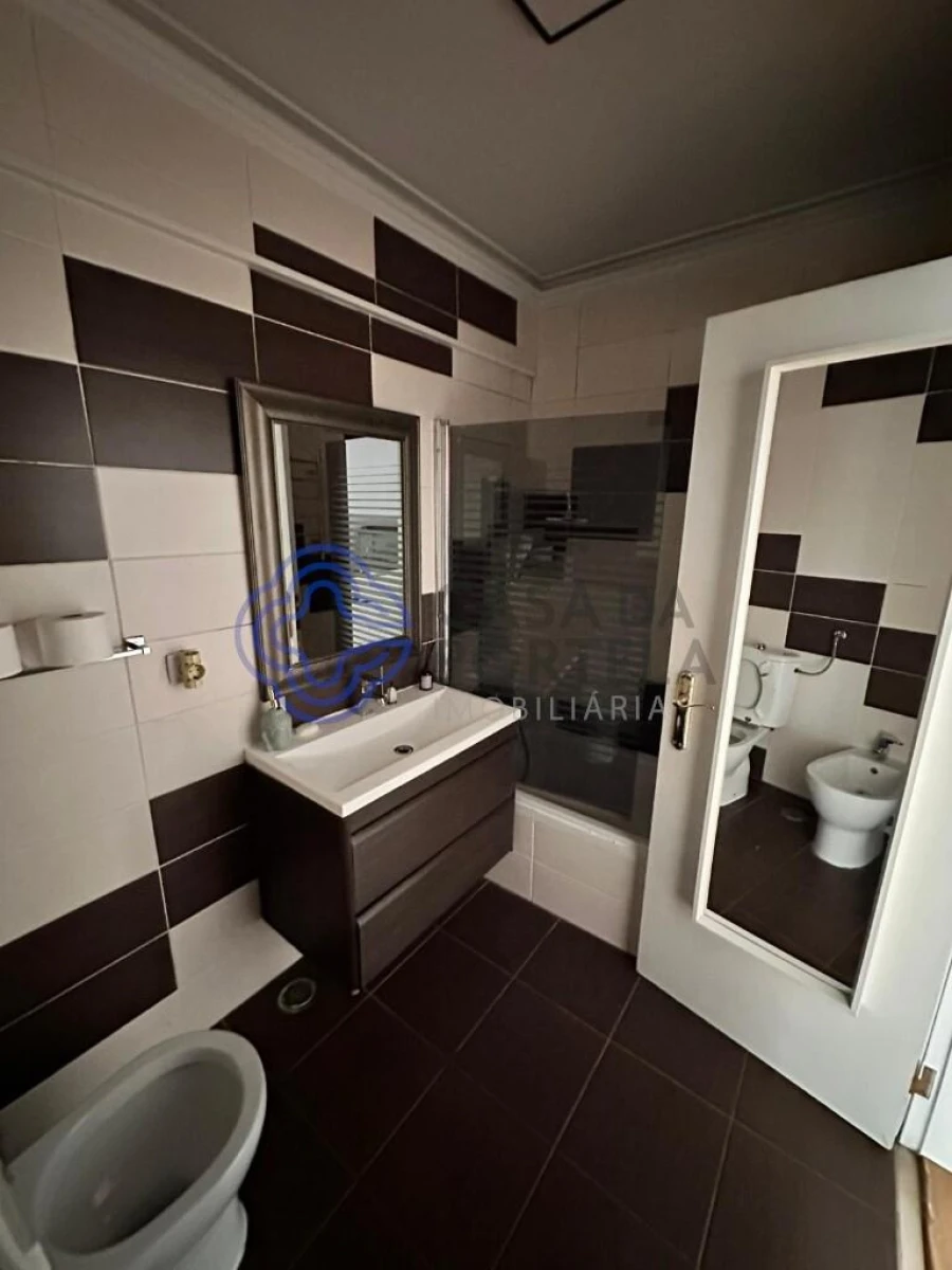 Apartamento T2 para Venda em Agualva e Mira-Sintra Foto 31