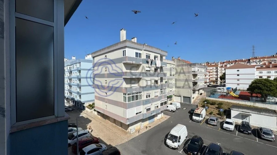 Apartamento T2 para Venda em Agualva e Mira-Sintra Foto 30