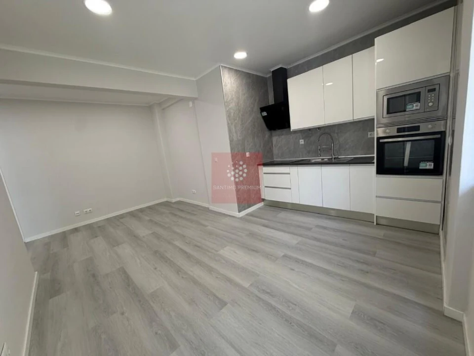 Apartamento T1 para Venda em Venteira Foto 16