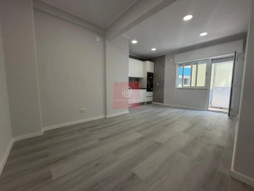 Apartamento T1 para Venda em Venteira