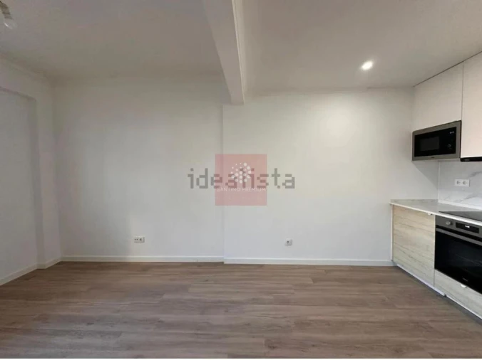 Apartamento T1 para Venda em Venteira Foto 3