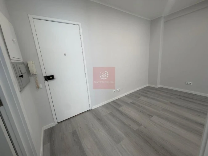 Apartamento T1 para Venda em Venteira Foto 19