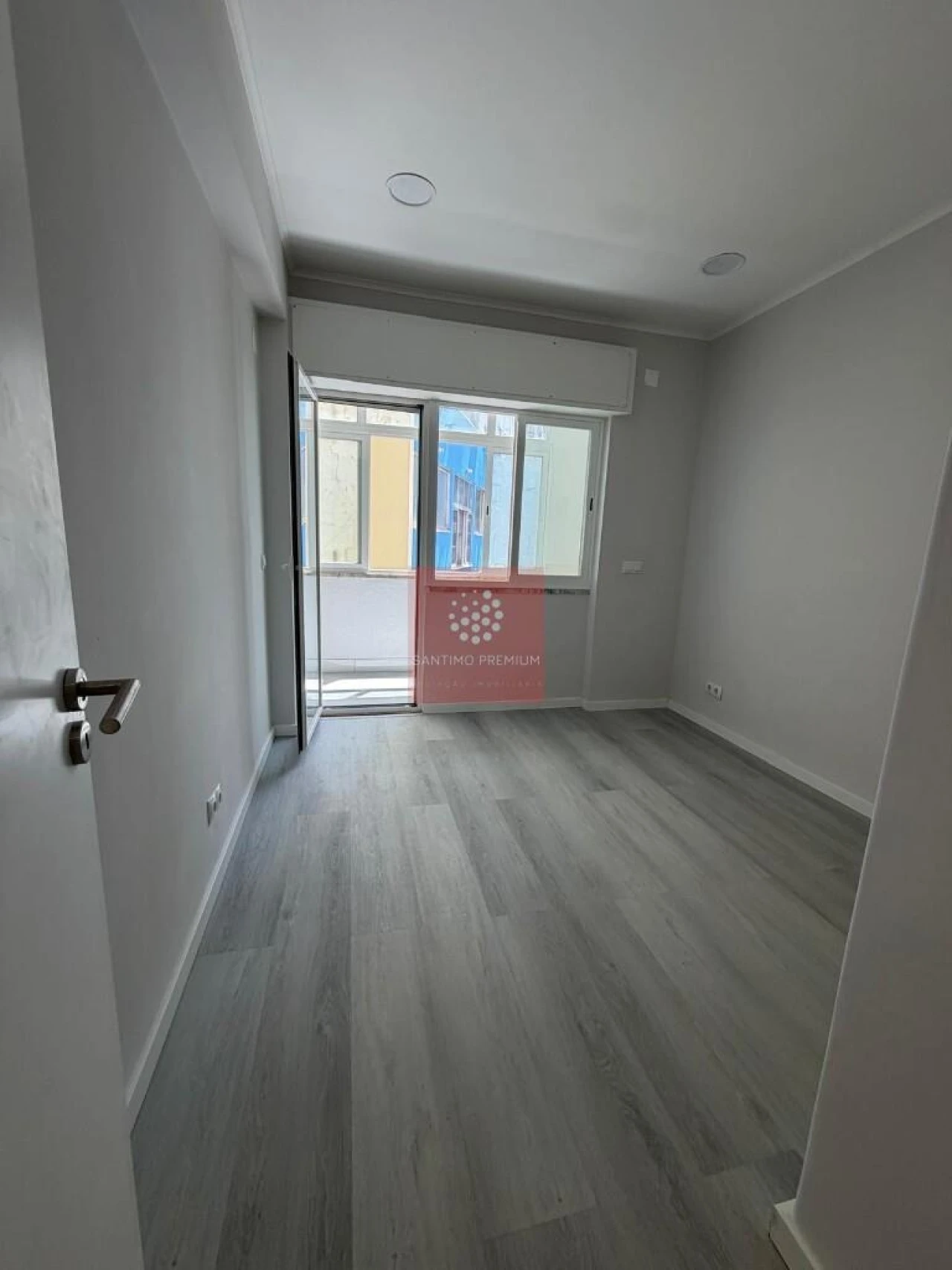 Apartamento T1 para Venda em Venteira Foto 7