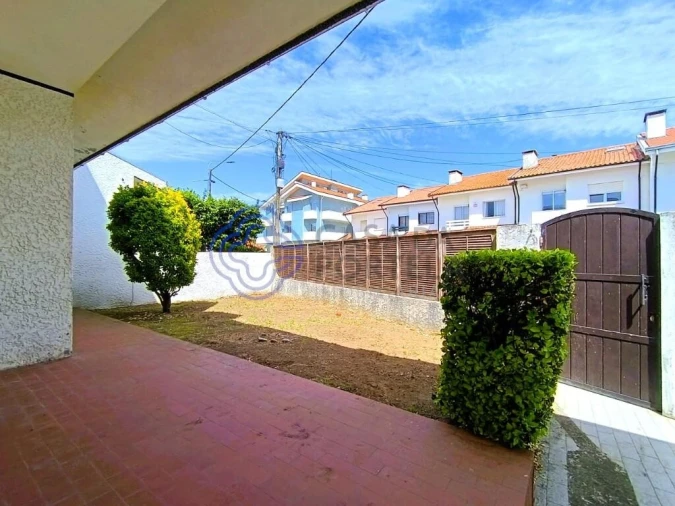 Moradia T3 para Arrendamento em Gulpilhares e Valadares Foto 17