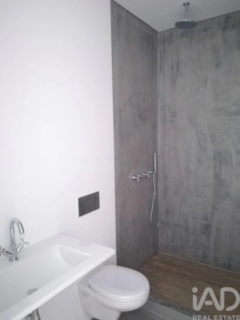Apartamento T1 para Arrendamento em Campo de Ourique