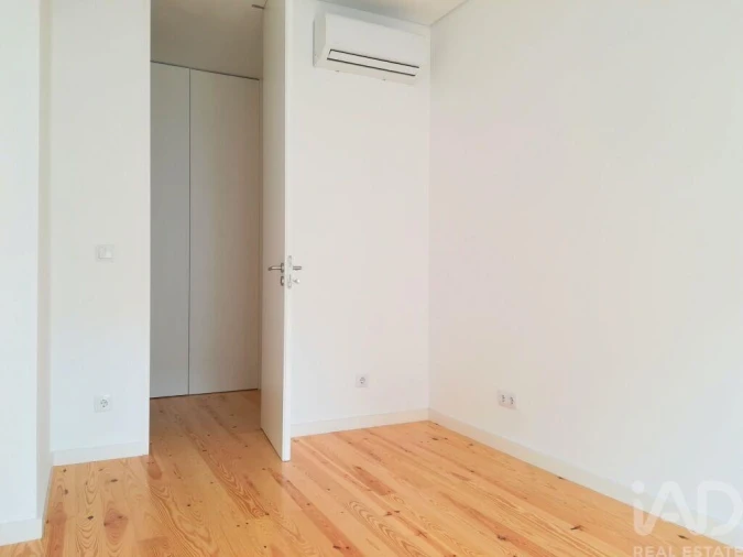 Apartamento T1 para Arrendamento em Campo de Ourique Foto 19