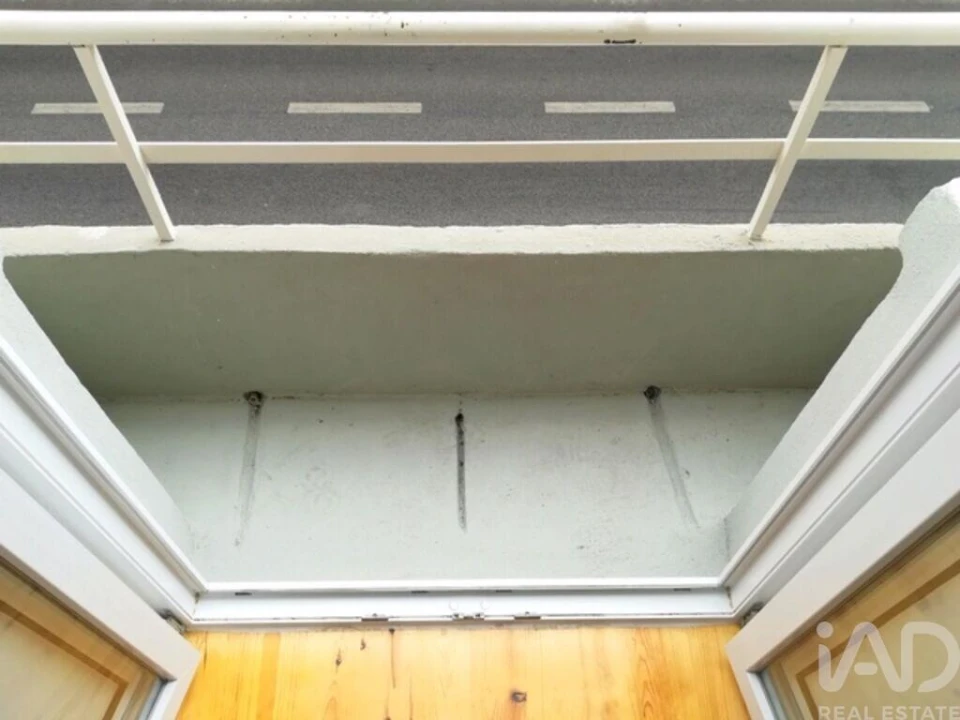 Apartamento T1 para Arrendamento em Campo de Ourique Foto 18