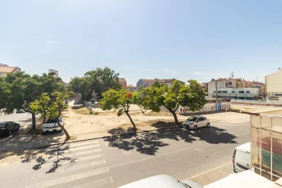 Apartamento T3 para Venda em Alto do Seixalinho, Santo André e Verderena