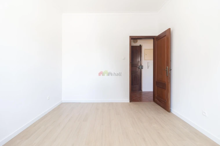 Apartamento T3 para Venda em Alto do Seixalinho, Santo André e Verderena Foto 8