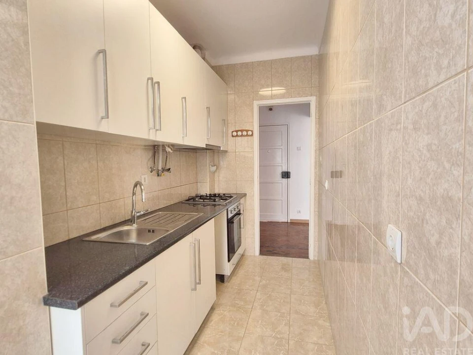 Apartamento T1 para Arrendamento em Belém Foto 8