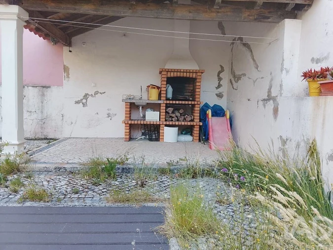 Moradia T3 para Venda em São Pedro de Tomar Foto 4