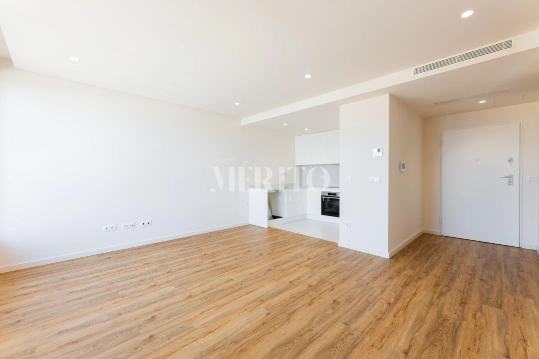 Apartamento T1 para Venda em Arcozelo Foto 4