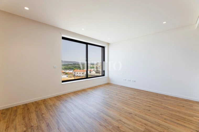 Apartamento T1 para Venda em Arcozelo Foto 7