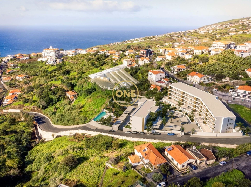 Apartamento T1 para Venda em Arco da Calheta Foto 33