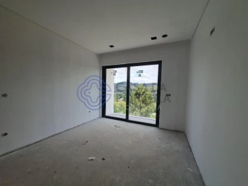 Moradia T3 para Venda em O. Azeméis, Riba-Ul, Ul, Macinhata Seixa, Madail