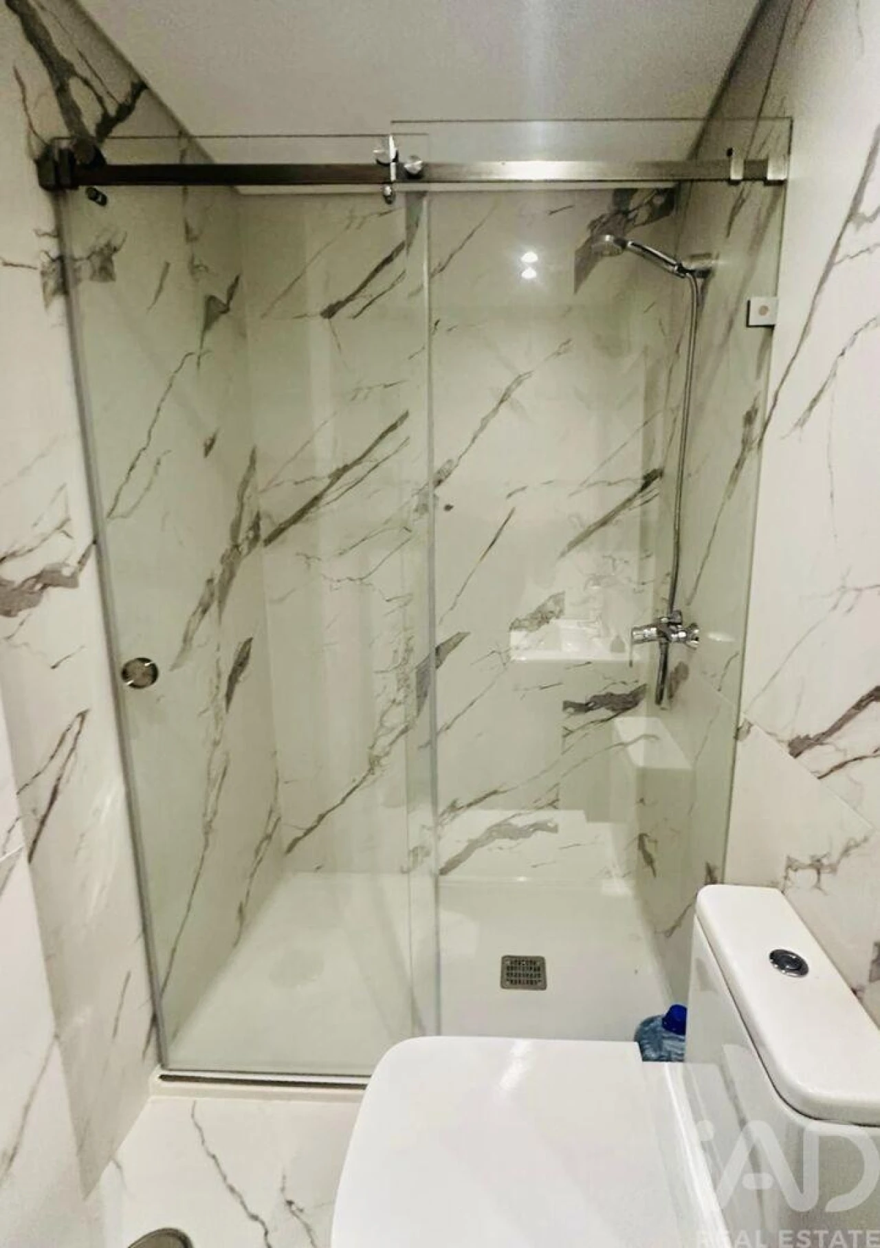 Apartamento T3 para Venda em Almada, Cova da Piedade, Pragal e Cacilhas Foto 8