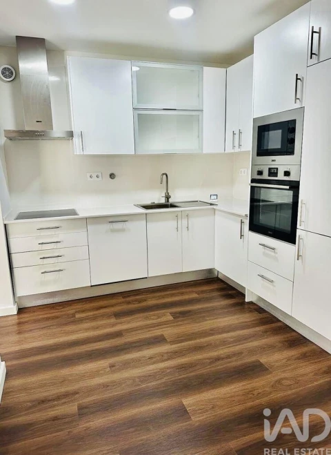Apartamento T3 para Venda em Almada, Cova da Piedade, Pragal e Cacilhas