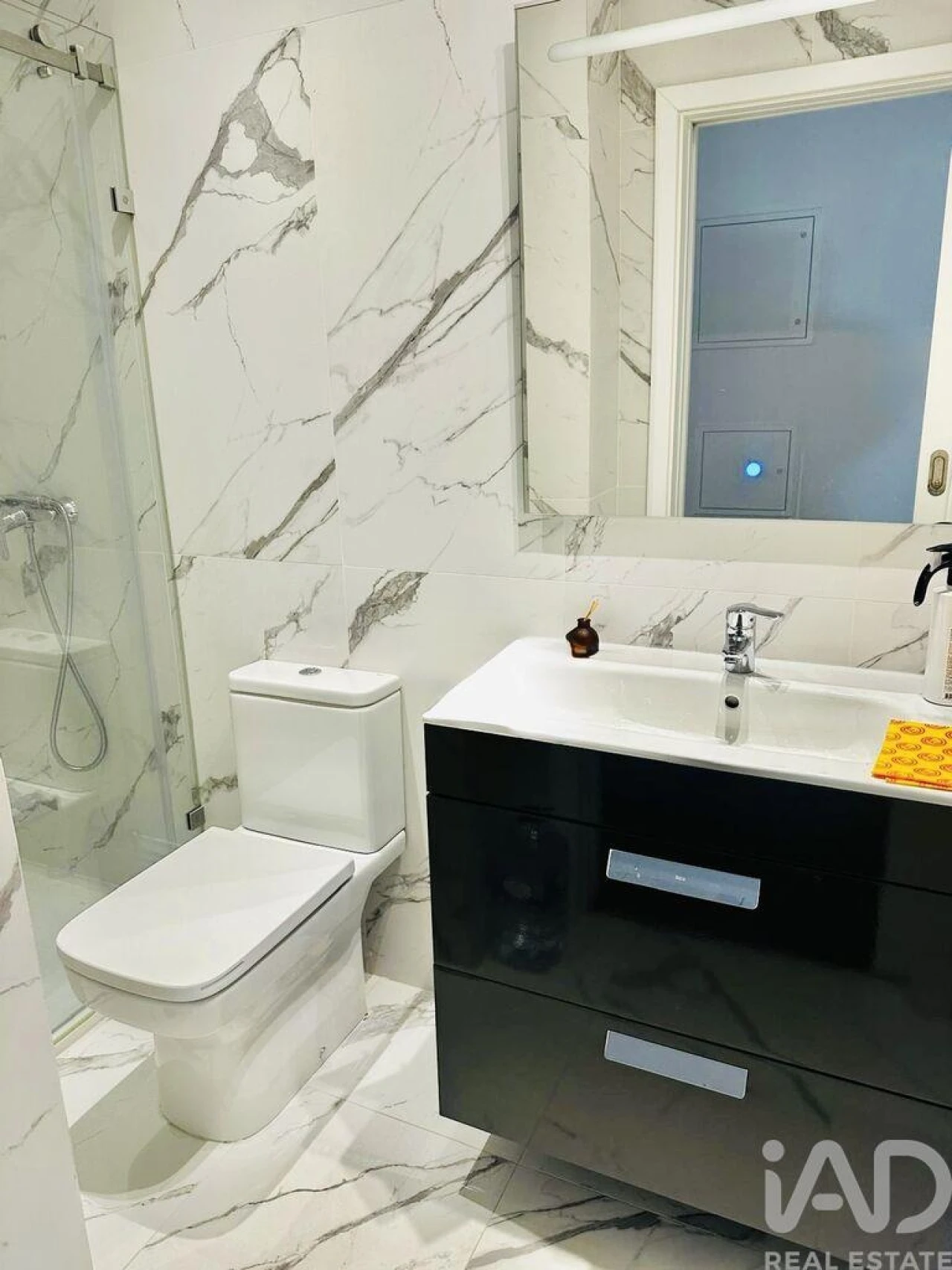 Apartamento T3 para Venda em Almada, Cova da Piedade, Pragal e Cacilhas Foto 7