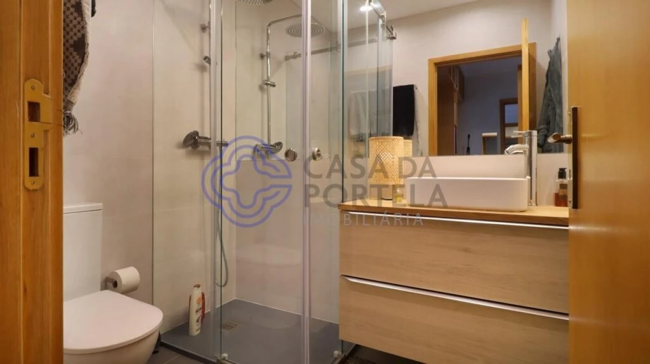 Apartamento T3 para Venda em Madalena Foto 11