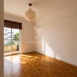 Apartamento T2 para Venda em Algueirão-Mem Martins
