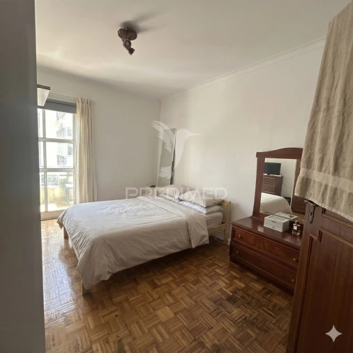 Apartamento T2 para Venda em Algueirão-Mem Martins Foto 9