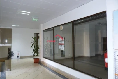 Loja para Arrendamento em Braga (Maximinos, Sé e Cividade)