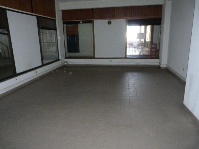 Loja para Arrendamento em Braga (Maximinos, Sé e Cividade) Foto 3