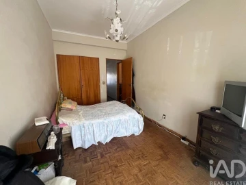 Apartamento T3 para Venda em Ramada e Caneças