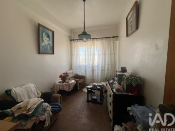 Apartamento T3 para Venda em Ramada e Caneças