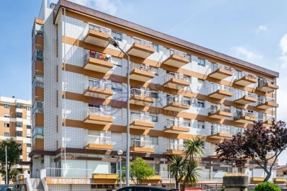 Apartamento T3 para Venda em Póvoa de Varzim, Beiriz e Argivai