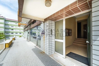 Apartamento T3 para Venda em Póvoa de Varzim, Beiriz e Argivai