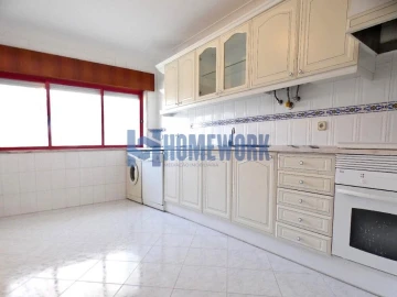 Apartamento T2 para Venda em Algueirão-Mem Martins
