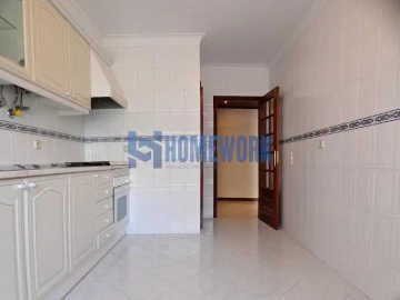 Apartamento T2 para Venda em Algueirão-Mem Martins