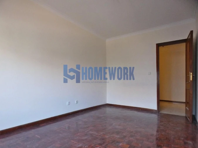 Apartamento T2 para Venda em Algueirão-Mem Martins Foto 14